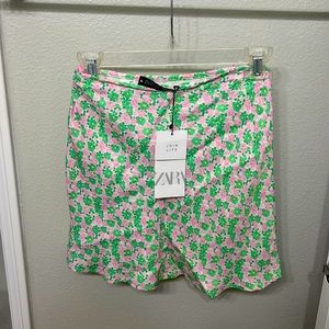 Zara floral skirt size xs brand new
